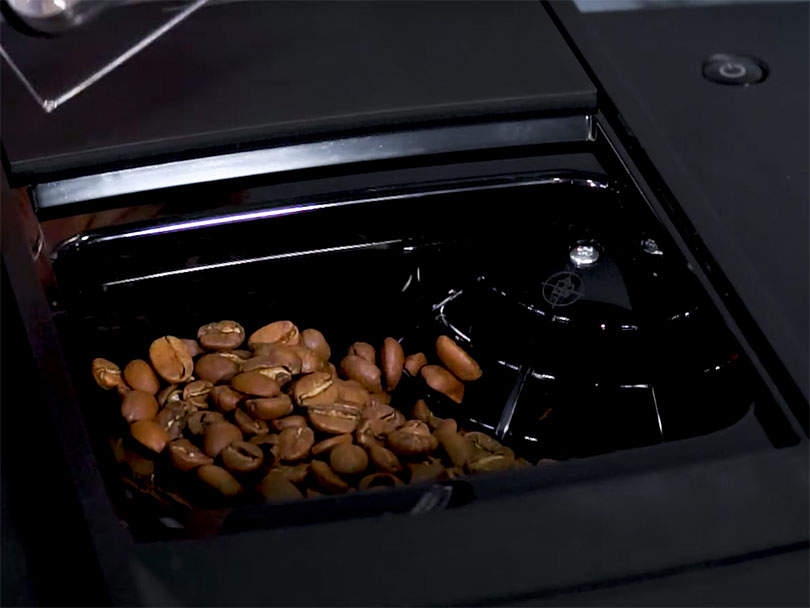 Close up of the Jura E4's bean hopper