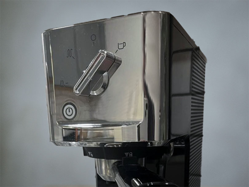 Close up of the user interface of the Krups XP344 Calvi